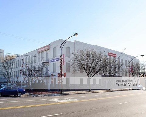 Storage Units for Rent available at 5643 North Broadway Street, Chicago, IL 60660