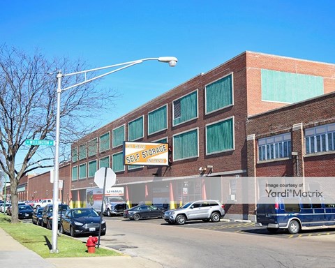 Storage Units for Rent available at 3001 North Knox Avenue, Chicago, IL 60641