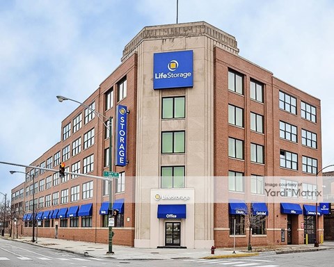 Storage Units for Rent available at 2361 South State Street, Chicago, IL 60616