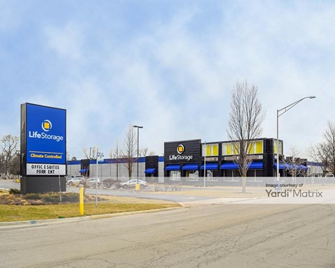 Storage Units for Rent available at 1800 Des Plaines Avenue, Forest Park, IL 60130