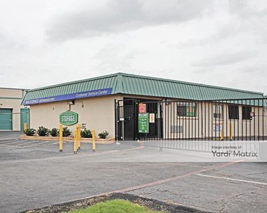 Storage Units for Rent available at 1931 Fort Worth Avenue, Dallas, TX 75208