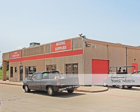Storage Units for Rent available at 100 North Macarthur Blvd, Irving, TX 75061