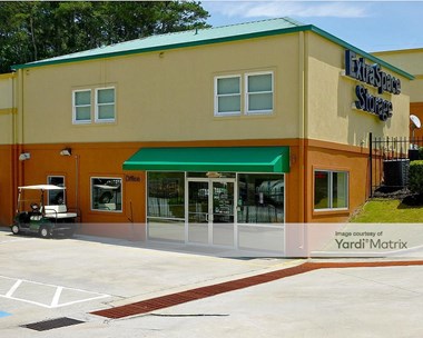 Storage Units for Rent available at 2890 Cobb Pkwy NW, Kennesaw, GA 30152