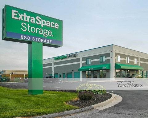 Storage Units for Rent available at 18830 Woodfield Road, Gaithersburg, MD 20879
