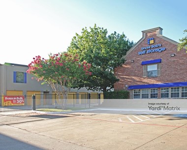 Storage Units for Rent available at 13820 Montfort Drive, Dallas, TX 75240 Photo Gallery 1
