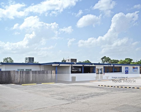 Storage Units for Rent available at 6400 Burnet Road, Austin, TX 78757