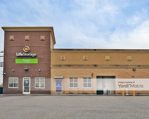 Storage Units for Rent available at 5300 Commonwealth Centre Pkwy, Midlothian, VA 23112