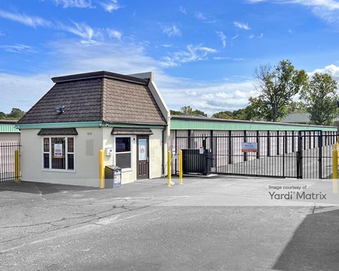 Storage Units for Rent available at 5625 Shore Drive, Virginia Beach, VA 23455