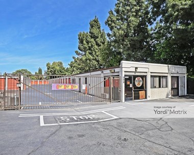 Storage Units for Rent available at 990 Beck Avenue, Fairfield, CA 94533 Photo Gallery 1