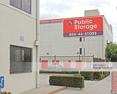 Storage Units for Rent available at 5410 Vineland Avenue, North Hollywood, CA 91601 - Photo Gallery 1