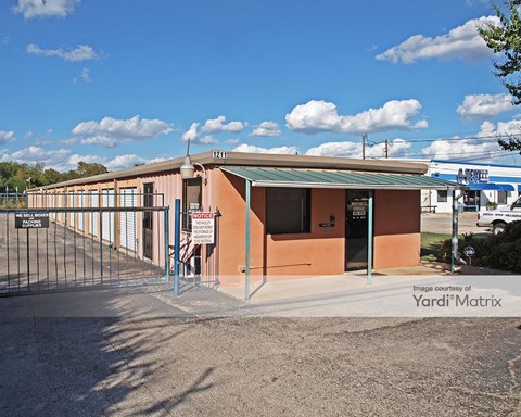 Storage Units for Rent available at 1211 Northwest Blvd, Georgetown, TX 78628