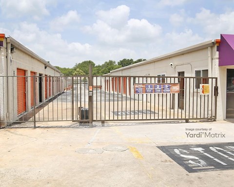 Storage Units for Rent available at 7200 South 1St Street, Austin, TX 78745
