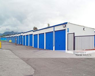 Storage Units for Rent available at 1571 West Foothill Blvd, Upland, CA 91786