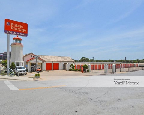 Storage Units for Rent available at 1508 Airport Fwy, Bedford, TX 76022