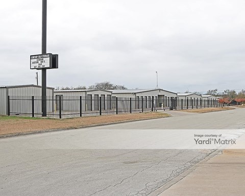 Storage Units for Rent available at 127 Century Drive, Cleburne, TX 76033