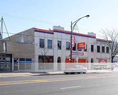 Storage Units for Rent available at 5733 North Broadway Street, Chicago, IL 60660 Photo Gallery 1