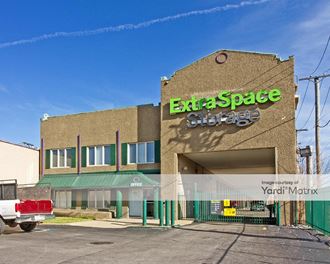 Storage Units for Rent available at 5921 South Western Avenue, Chicago, IL 60636