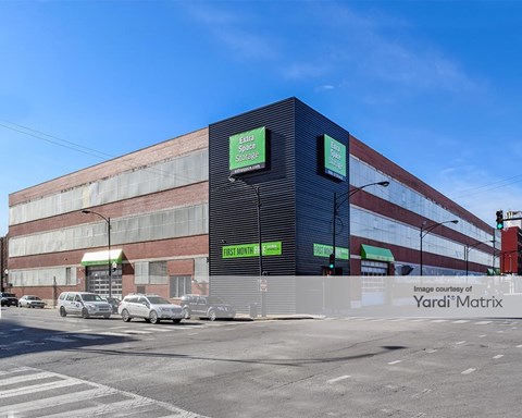 Storage Units for Rent available at 601 West Harrison Street, Chicago, IL 60607