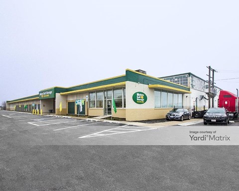 Storage Units for Rent available at 2740 West 79Th Street, Chicago, IL 60652