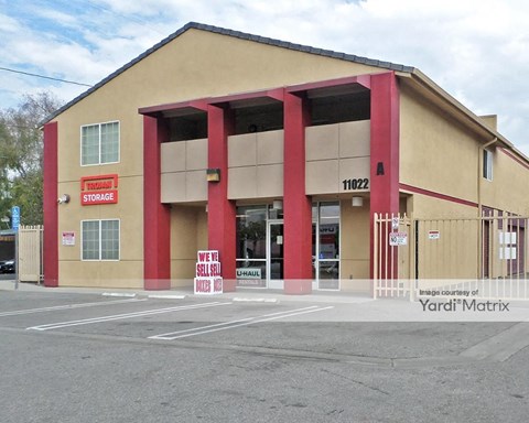 Storage Units for Rent available at 11022 Olinda Street, Sun Valley, CA 91352