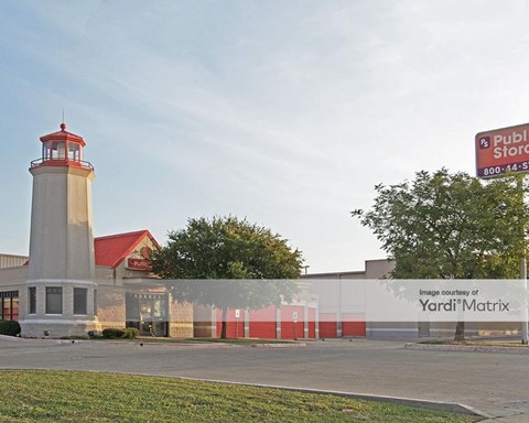 Storage Units for Rent available at 3430 West Walnut Hill Lane, Irving, TX 75038