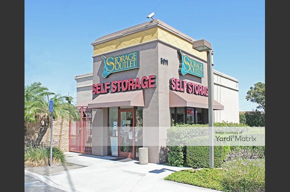 8124 8140 Firestone Blvd Downey Ca 90241 Loopnet Com