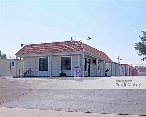 Storage Units for Rent available at 22412 12Th Street, Newhall, CA 91321