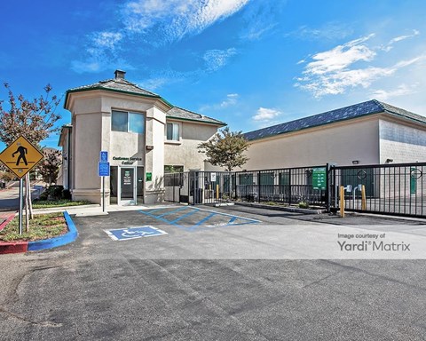 Storage Units for Rent available at 2650 Stearns Street, Simi Valley, CA 93063
