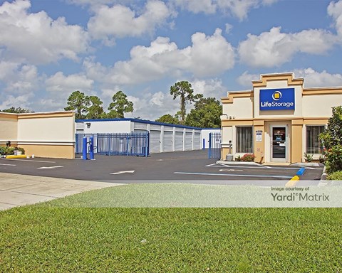 Storage Units for Rent available at 4029 Bee Ridge Road, Sarasota, FL 34233