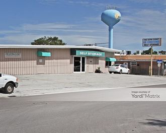 Storage Units for Rent available at 124 Warfield Avenue, Venice, FL 34285
