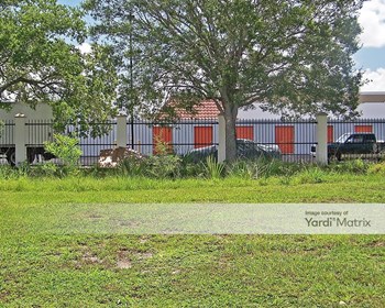 Public Storage - 2235 Colonial Blvd, Fort Myers – RentCafe