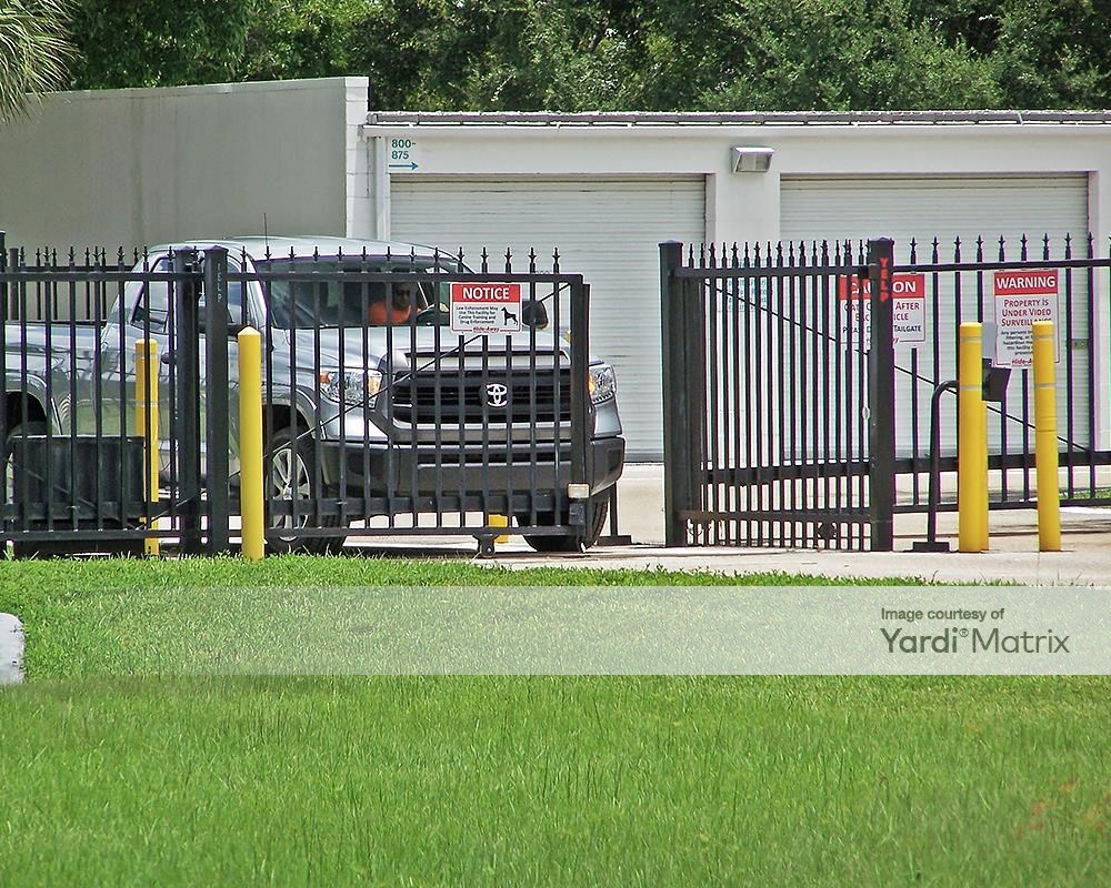 Storage Units for Rent available at 12859 Mcgregor Blvd, Fort Myers, FL 33919 - Photo Gallery 2