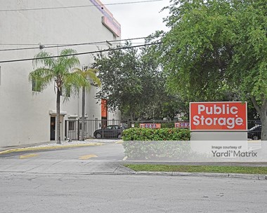 Storage Units for Rent available at 2990 SW 28Th Lane, Miami, FL 33133 - Photo Gallery 1