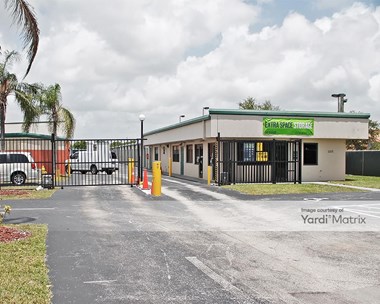 Storage Units for Rent available at 11111 Quail Roost Drive, Miami, FL 33157 - Photo Gallery 1