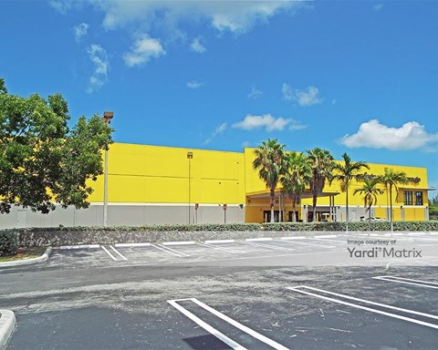 Storage Units for Rent available at 16701 Park Centre Blvd, Miami, FL 33169
