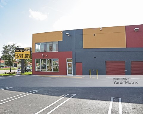 Storage Units for Rent available at 9925 SW 40Th Street, Miami, FL 33165