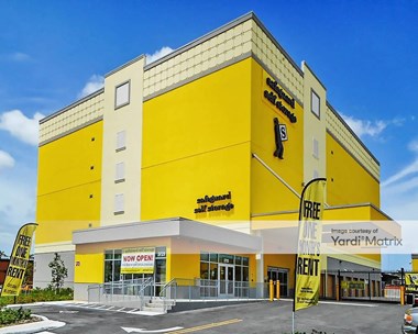 Storage Units for Rent available at 3725 NW 27Th Avenue, Miami, FL 33142 Photo Gallery 1