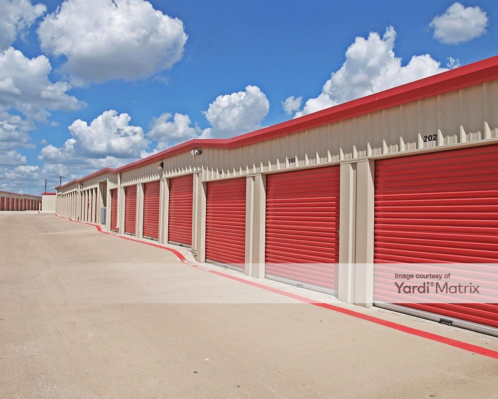 Big Red Barn Self Storage 165 County Road 313 East Jarrell