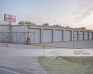 Storage Units for Rent available at 4823 Dozier Road, Carrollton, TX 75010