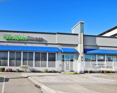 Storage Units for Rent available at 717 South Good Latimer Expwy, Dallas, TX 75201