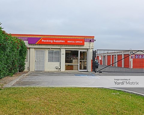 Storage Units for Rent available at 1395 Mabury Road, San Jose, CA 95133