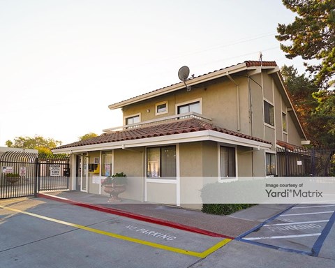 Storage Units for Rent available at 900 Lonus Street, San Jose, CA 95126
