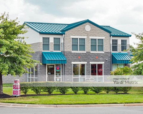 Storage Units for Rent available at 45601 Woodland Road, Sterling, VA 20166