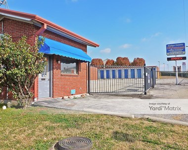 Storage Units for Rent available at 3111 Fort Worth Hwy, Weatherford, TX 76087 Photo Gallery 1