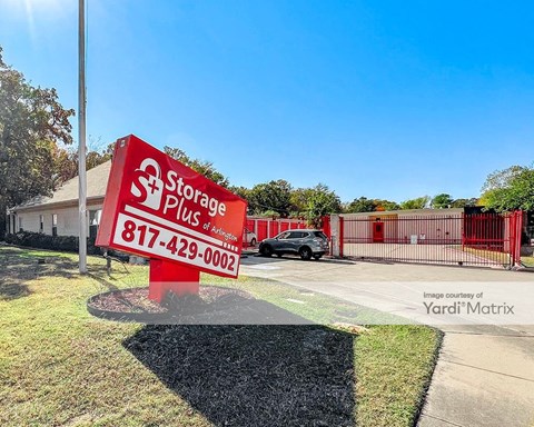 Storage Units for Rent available at 2330 West Green Oaks Blvd, Arlington, TX 76016
