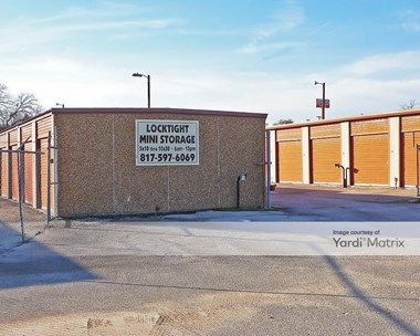 Storage Units for Rent available at 2220 Tin Top Road, Weatherford, TX 76087 Photo Gallery 1