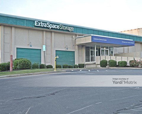 Storage Units for Rent available at 2489 Cheshire Bridge Road NE, Atlanta, GA 30324