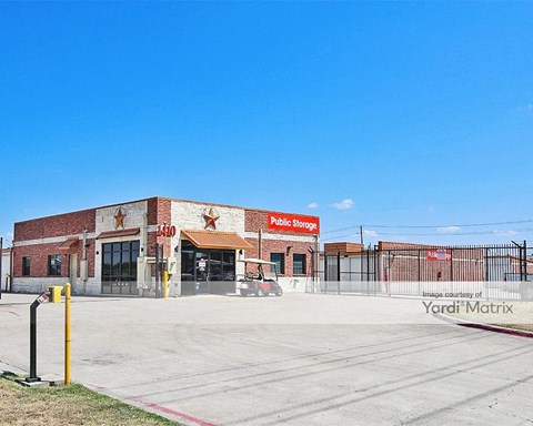 Storage Units for Rent available at 1410 North Duncanville Road, Duncanville, TX 75116
