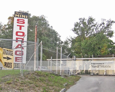 Storage Units for Rent available at 125 Central Drive, Brandon, FL 33510