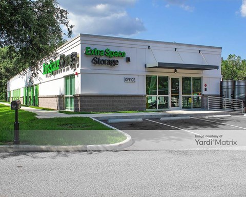 Storage Units for Rent available at 7018 US - 301, Riverview, FL 33578